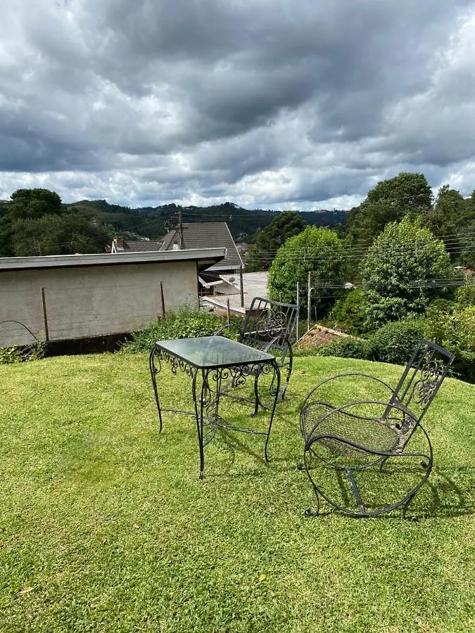 Quarto em Acomodações Particulares Chale De Inverno Campos do Jordão